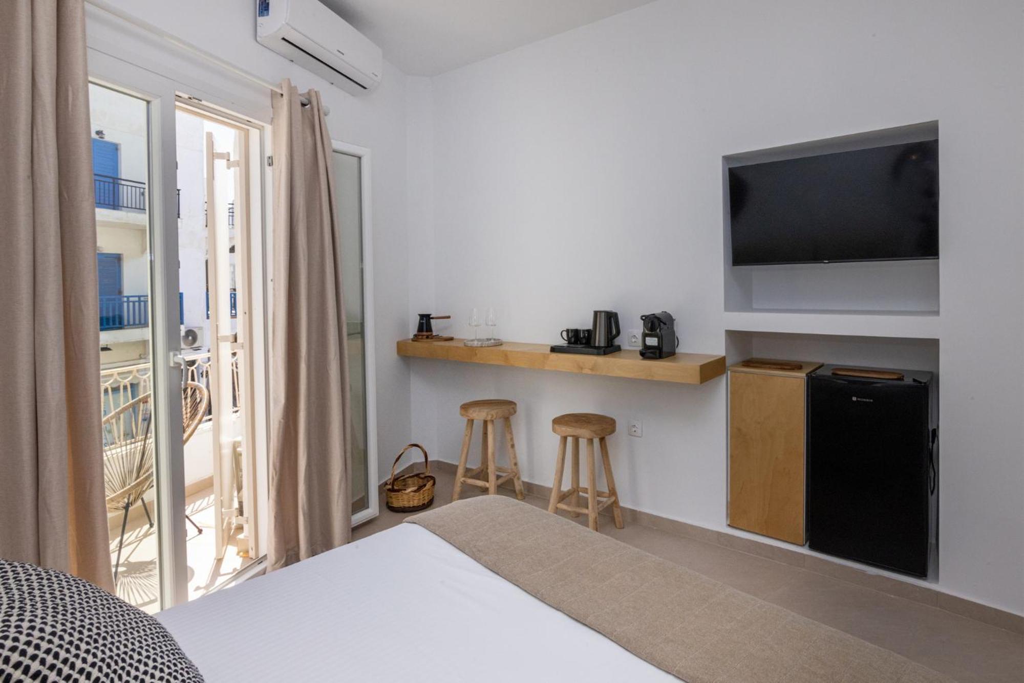 Alora Suites Tínos Eksteriør bilde