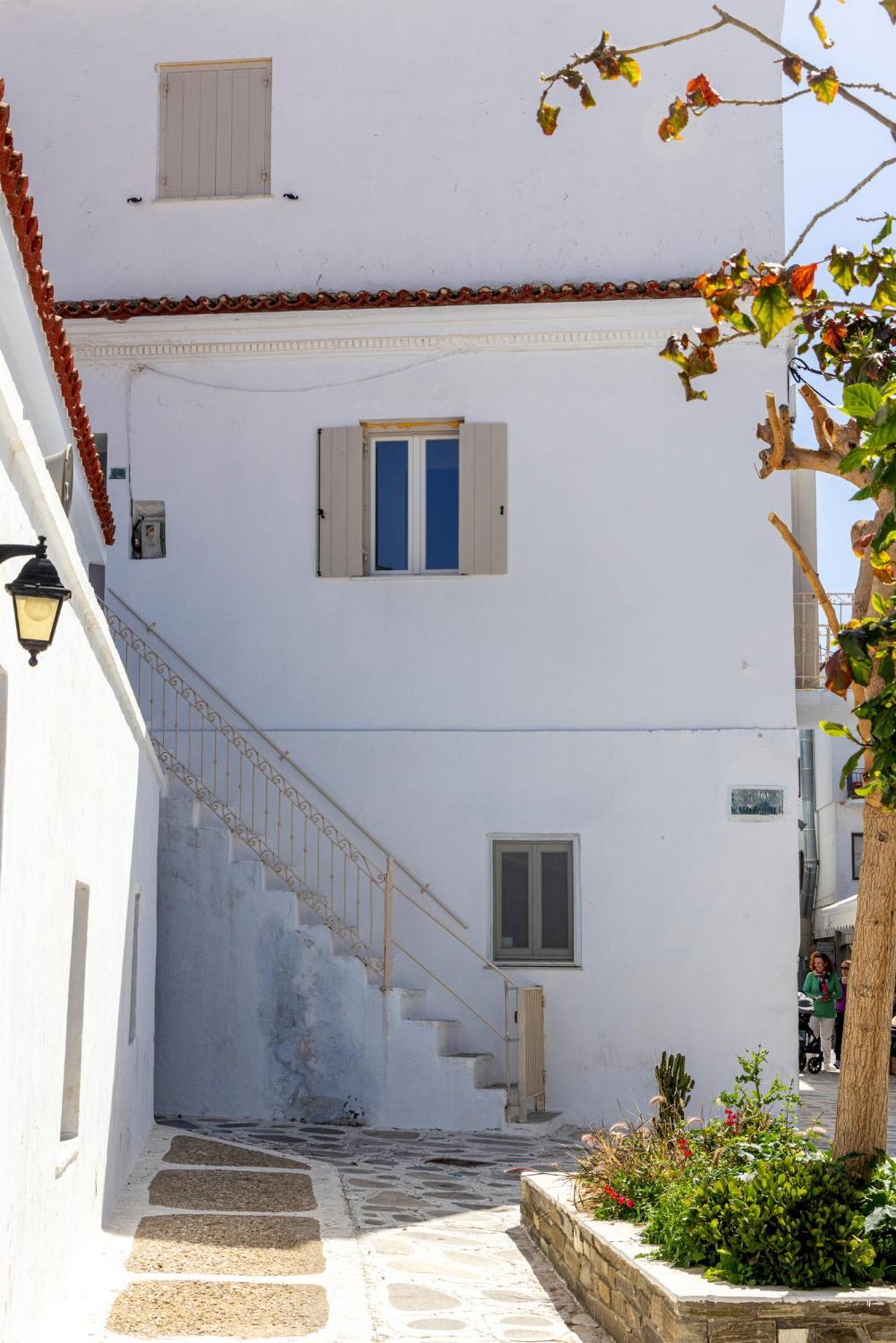 Alora Suites Tínos Eksteriør bilde