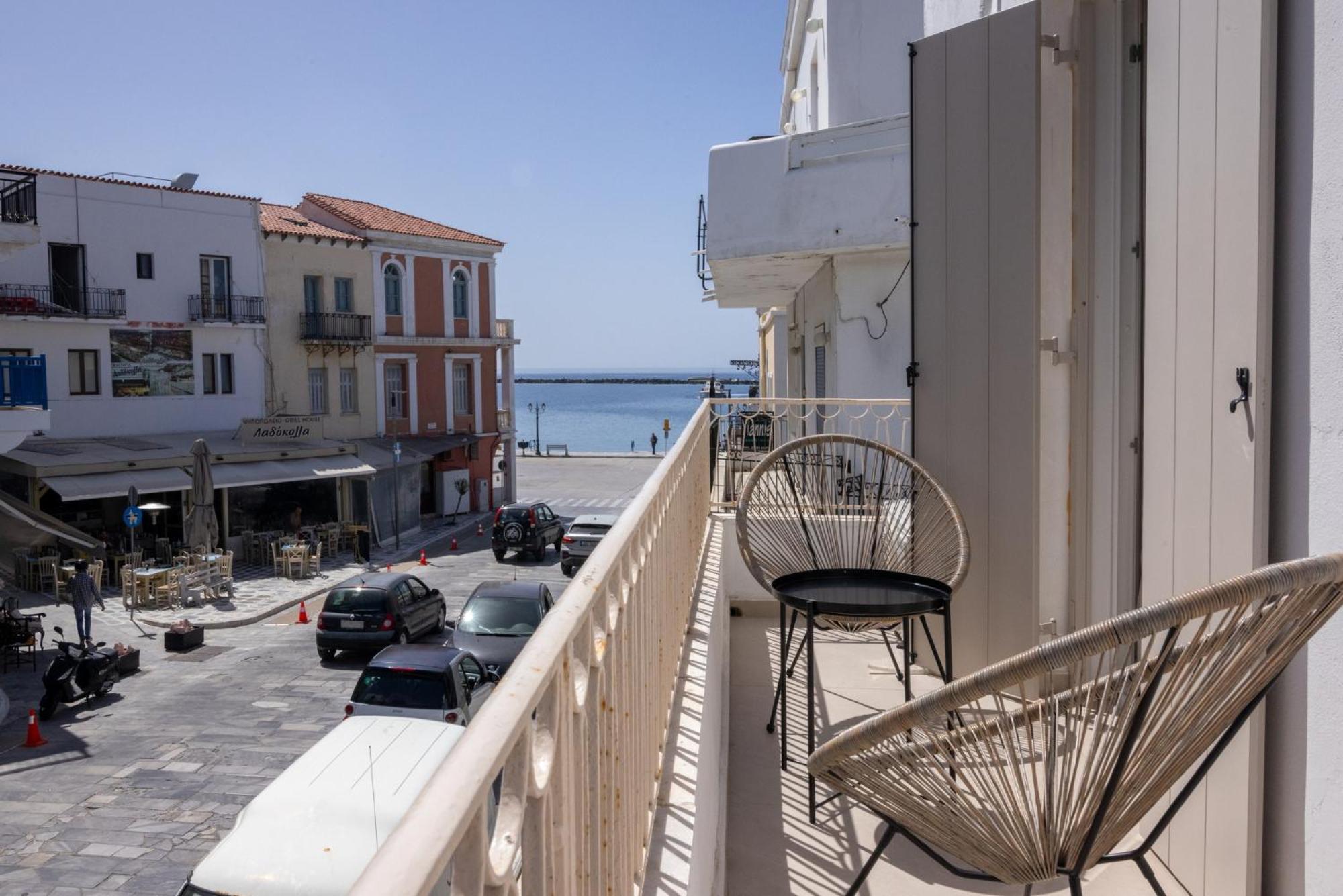 Alora Suites Tínos Eksteriør bilde