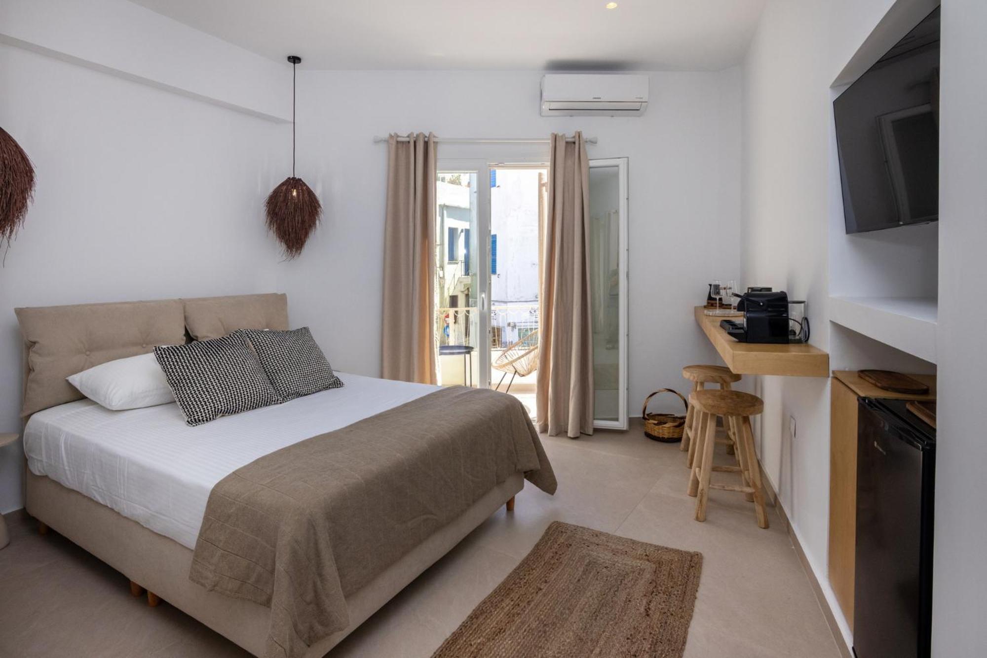Alora Suites Tínos Eksteriør bilde
