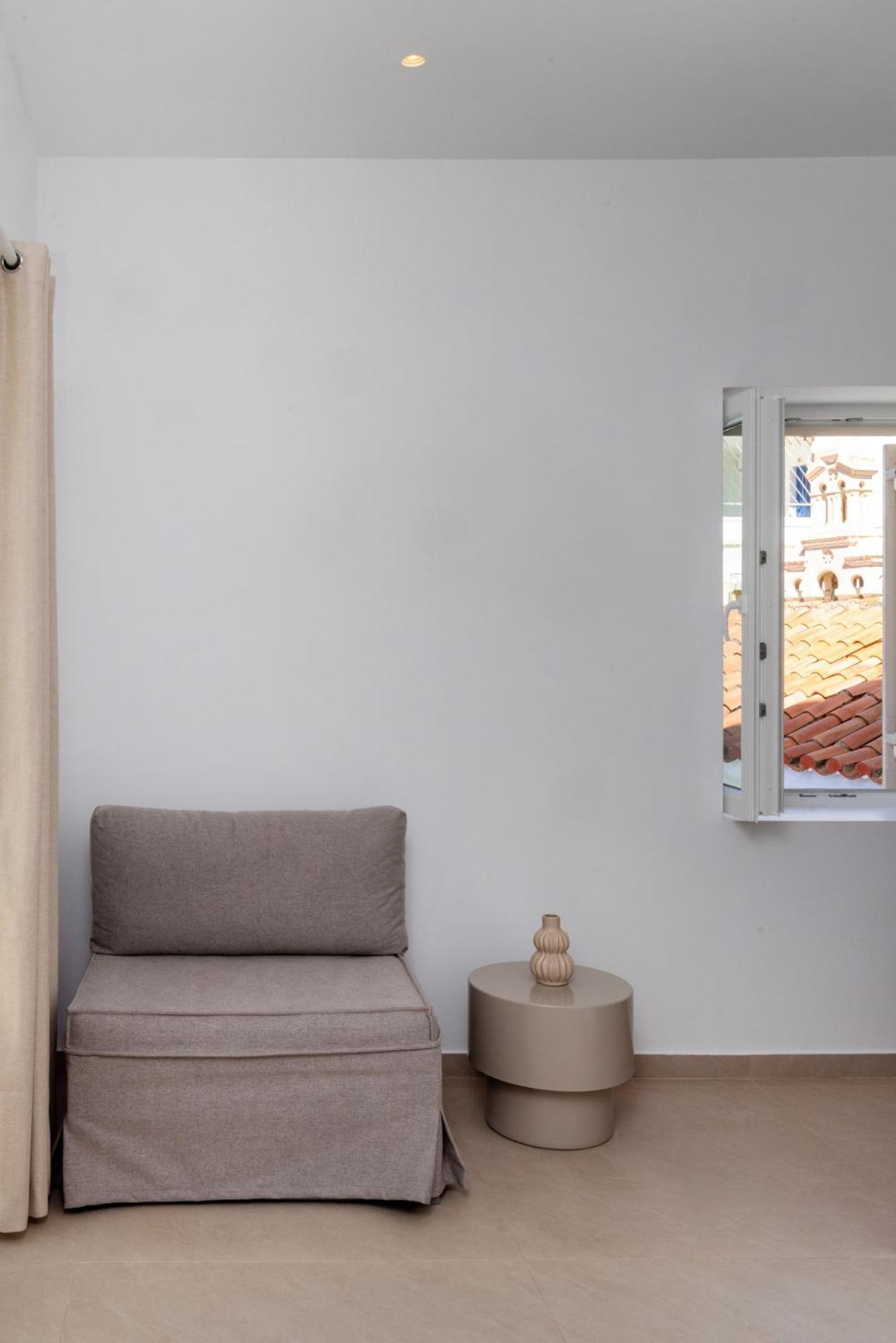 Alora Suites Tínos Rom bilde